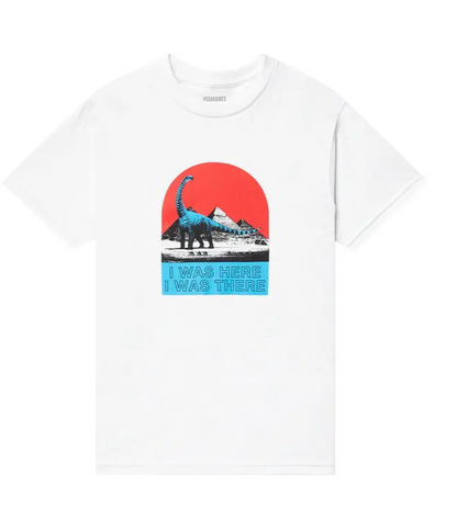 TOURIST T-shirt