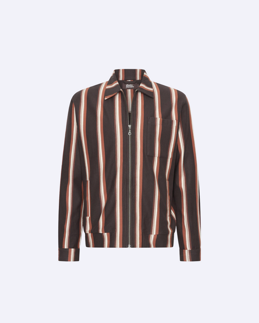 Un Fait Divers Et Ríen De Plus