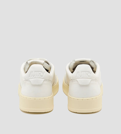 Medalist Low Man Goat White