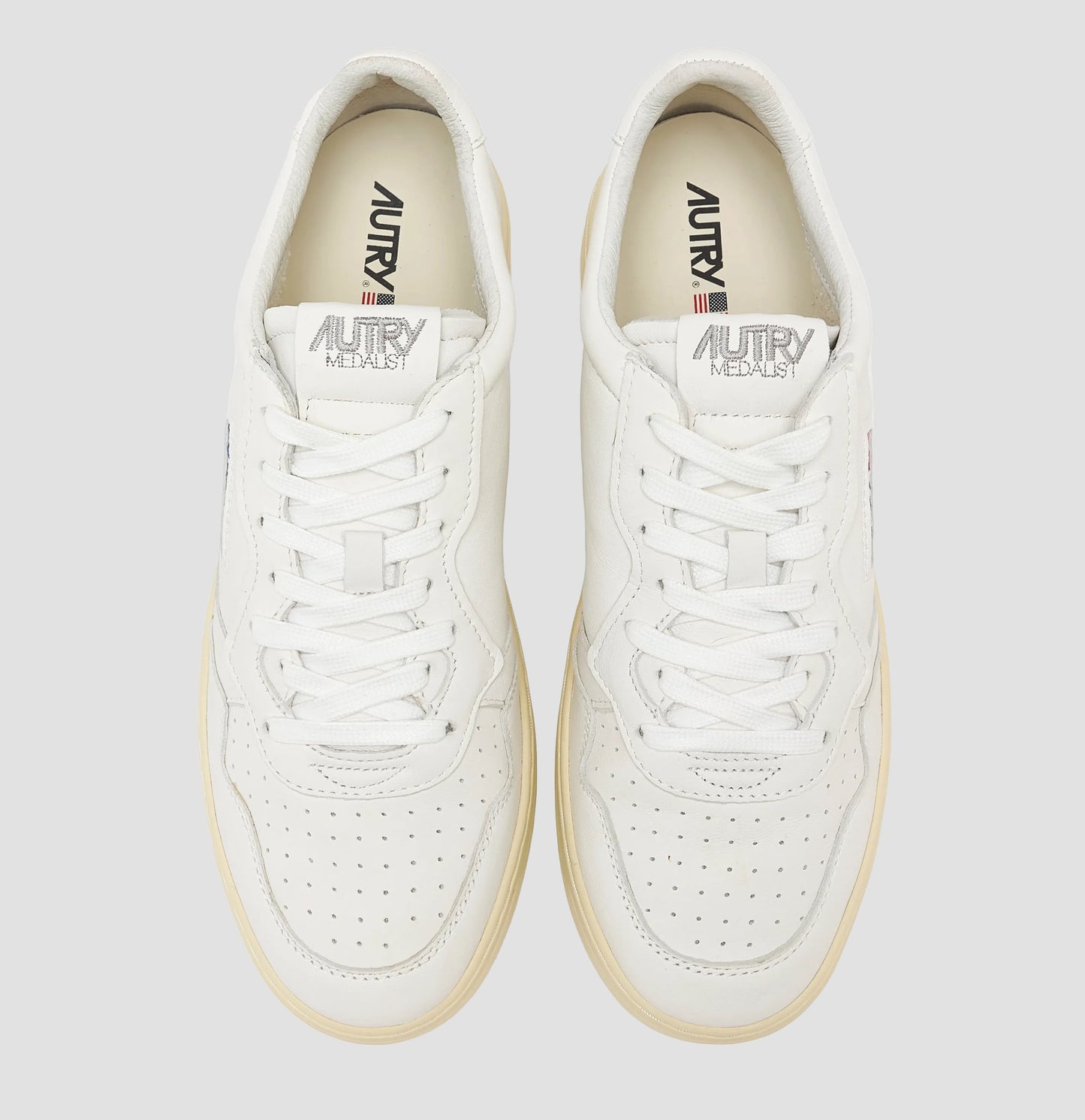 Medalist Low Man Goat White