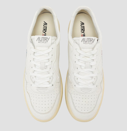 Medalist Low Man Goat White