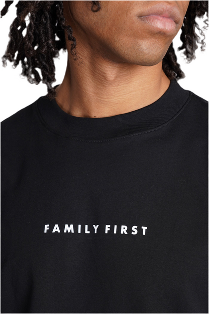 T-shirt Family First