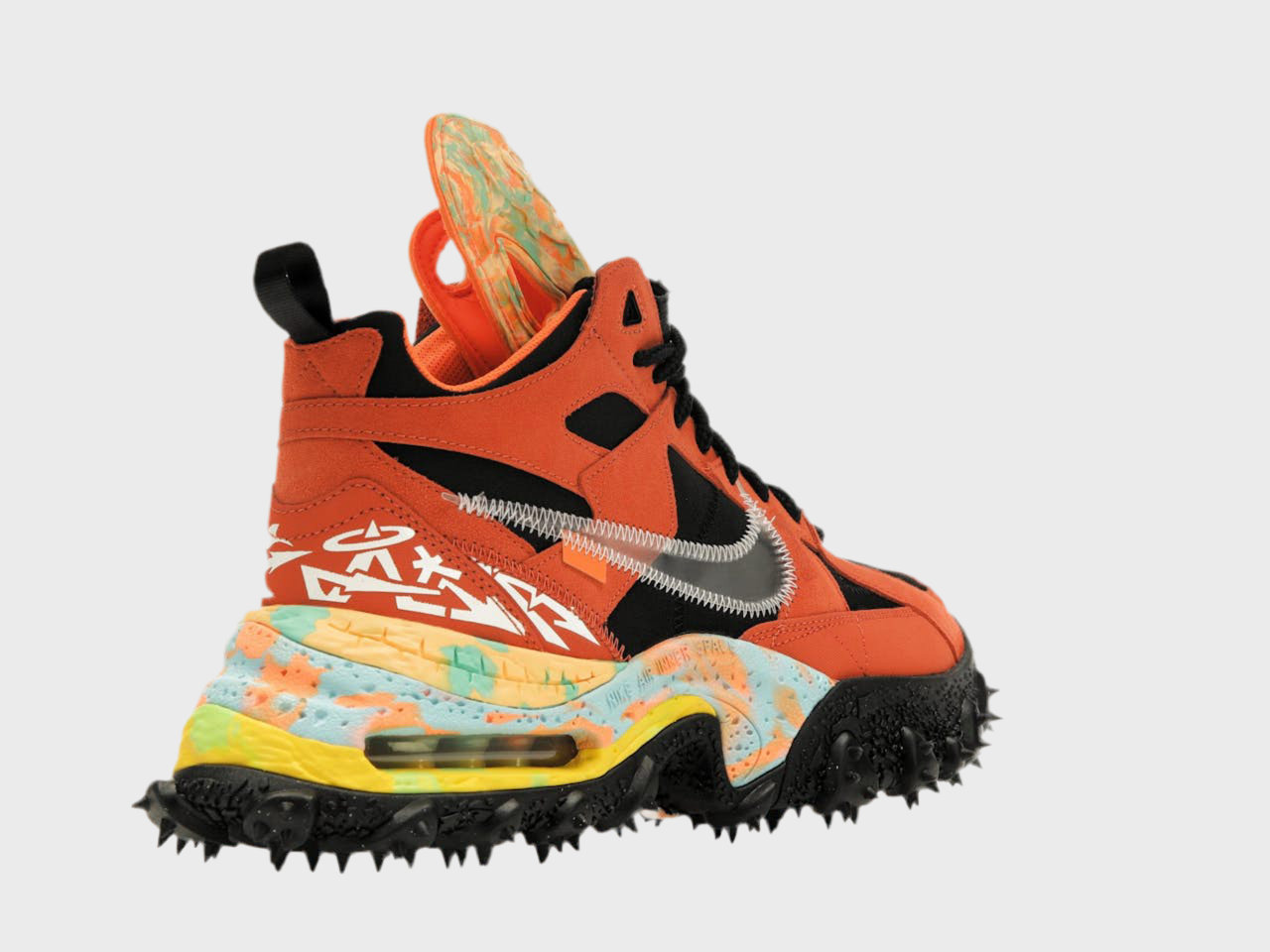 Nike
x Off-White Air Terra Forma