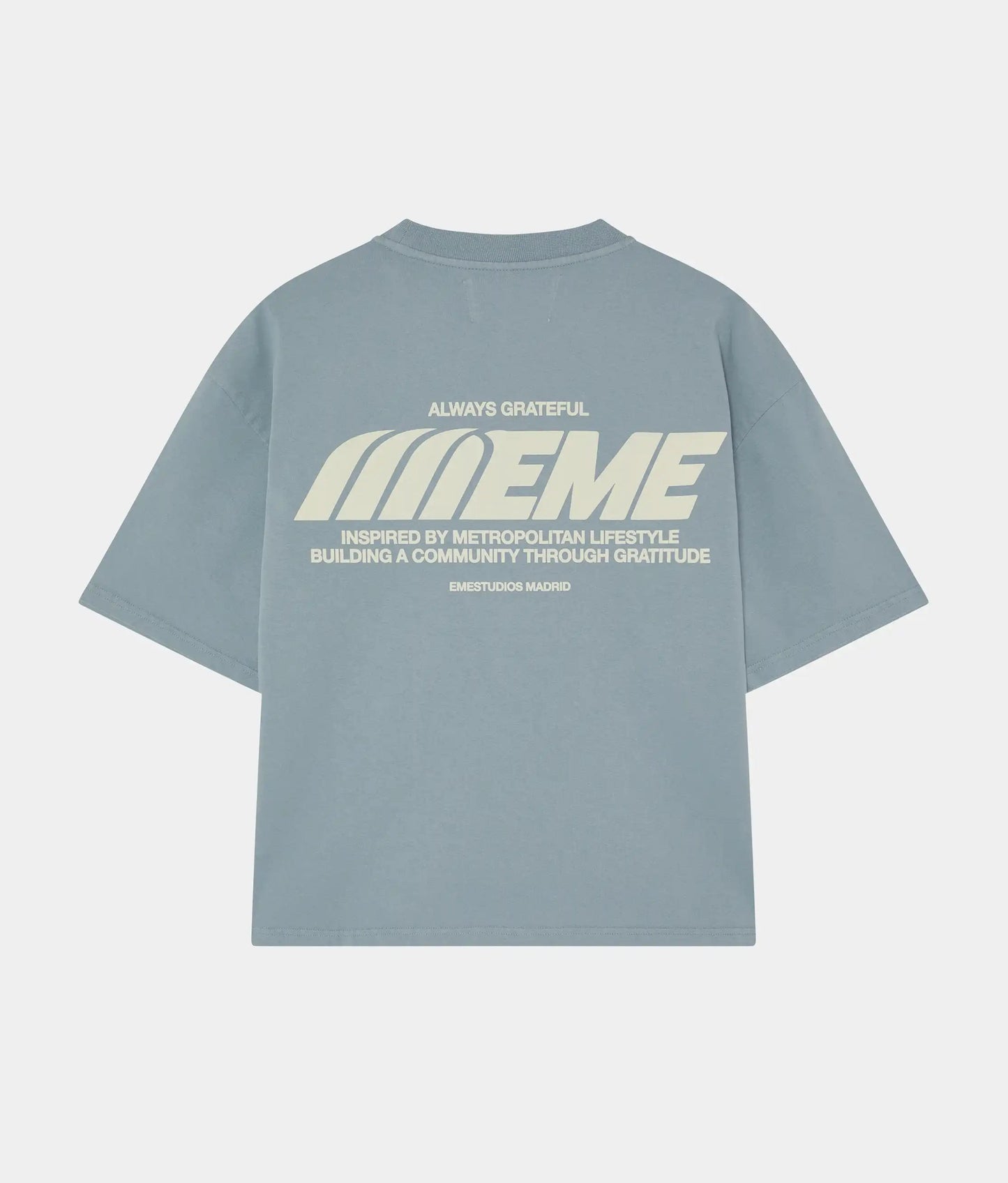 Zephyr Capri Oversized Tee