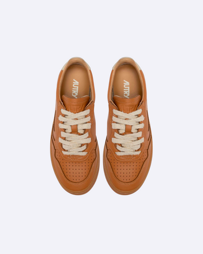 Medalist Low BD 02 Cognac