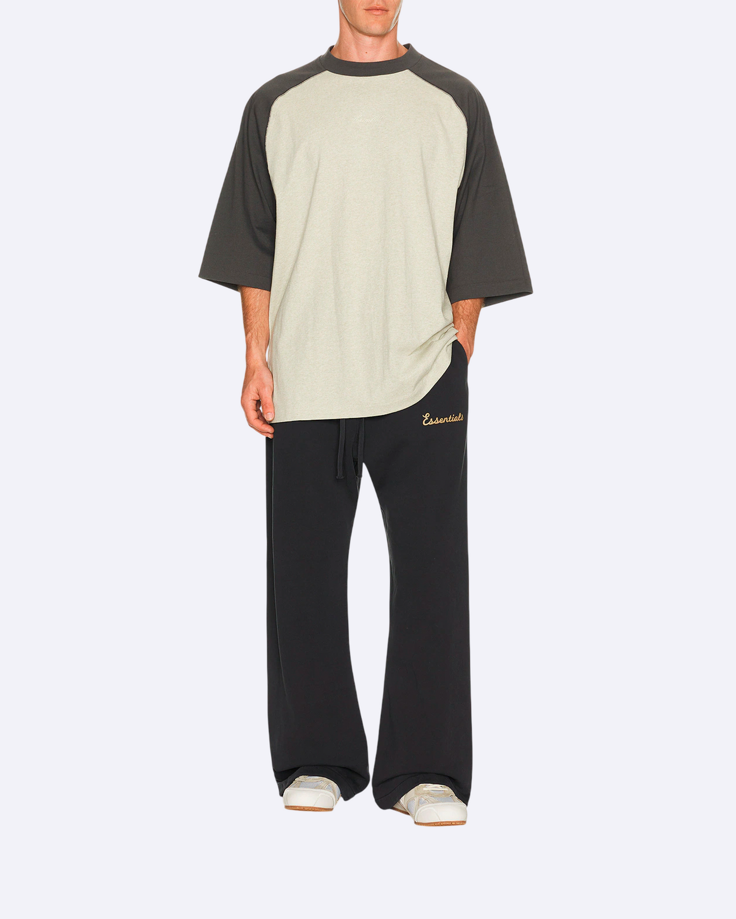 Training Classic Fit Flare Sweatpant - Fadded Black